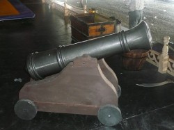 Pirate cannon prop